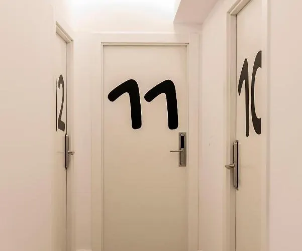 Πανσιόν & Kitchen Zorroza Μπιλμπάο